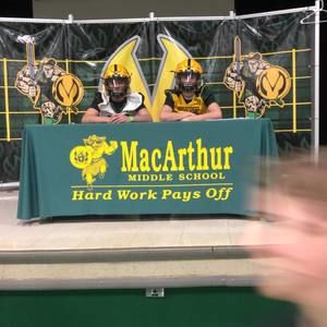 Meet your Posher, Jace